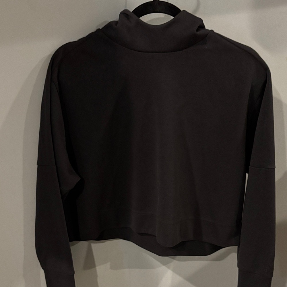 Adidas Black Women's Cropped hooded Sweatshirt size medium - Picture 3 of 5